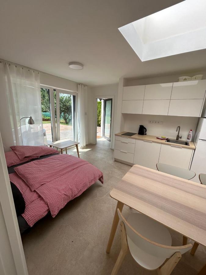 Red Travel Apartment Dvůr Králové nad Labem Dış mekan fotoğraf