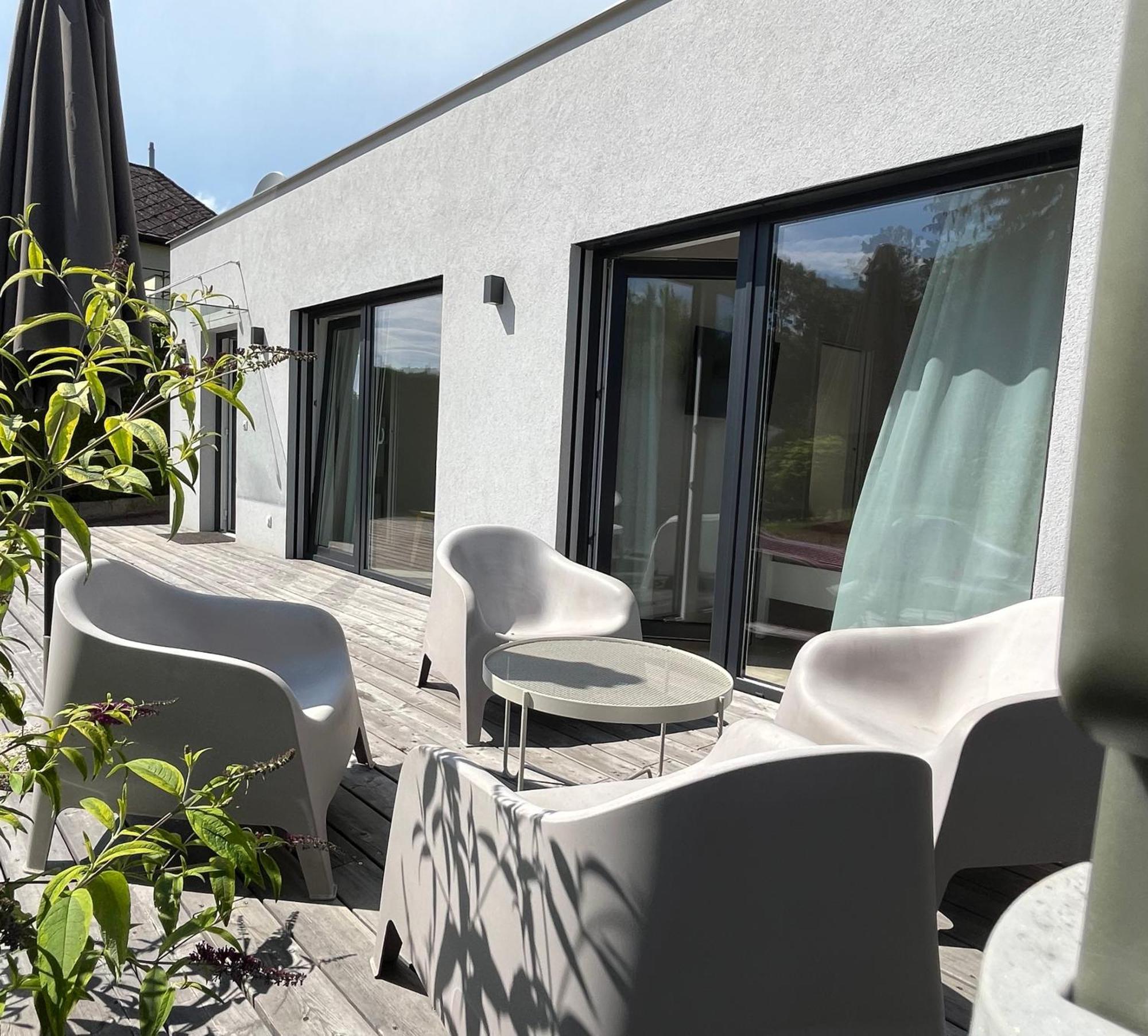 Red Travel Apartment Dvůr Králové nad Labem Dış mekan fotoğraf